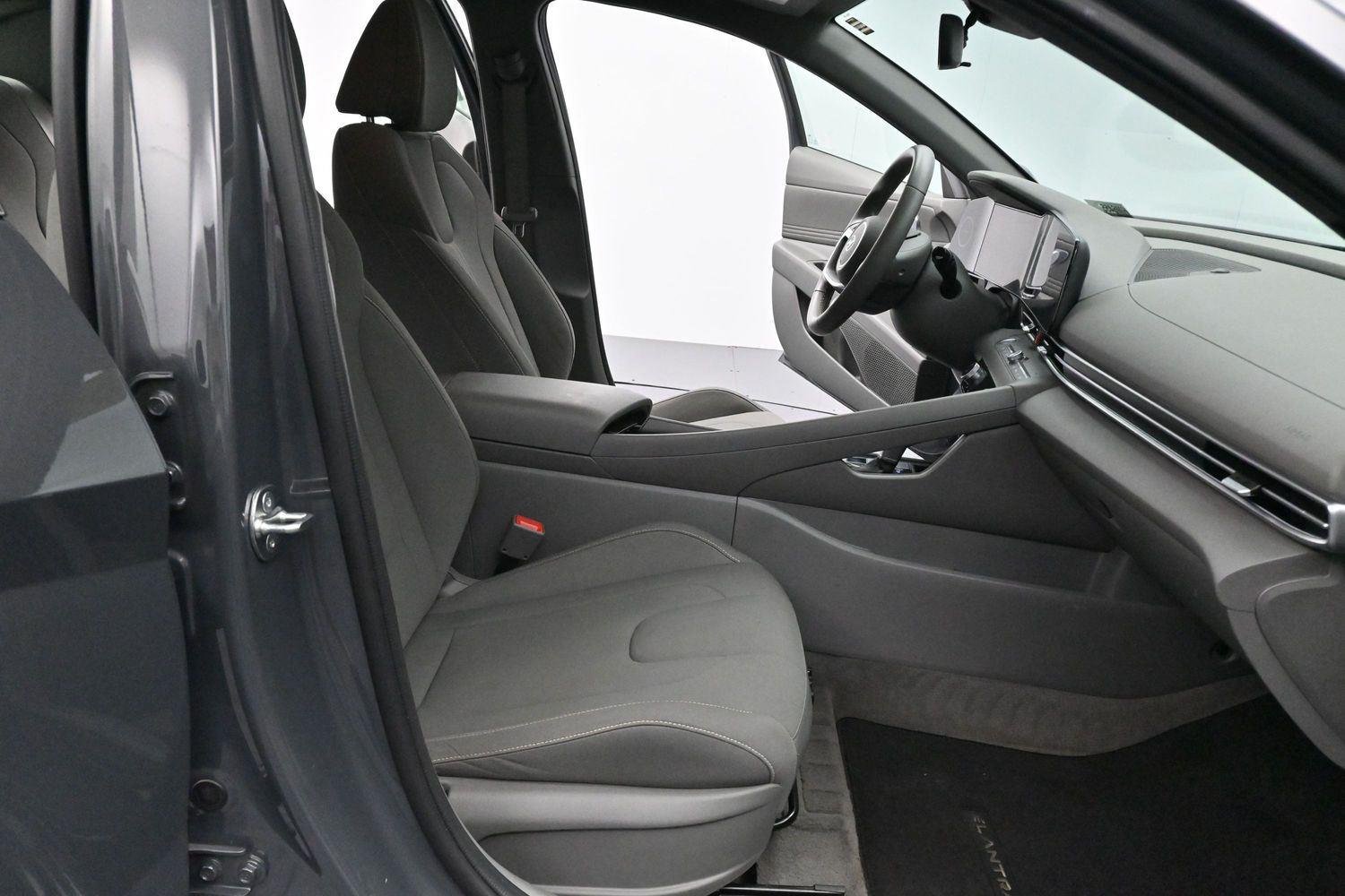 Used 2024 Ecotronic Gray Hyundai SEL image 31
