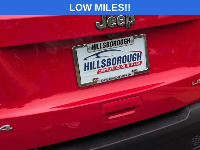Used 2022 Red Jeep Limited image 22