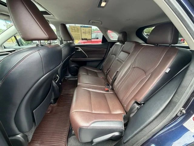 Used 2016  Lexus 350 image 25