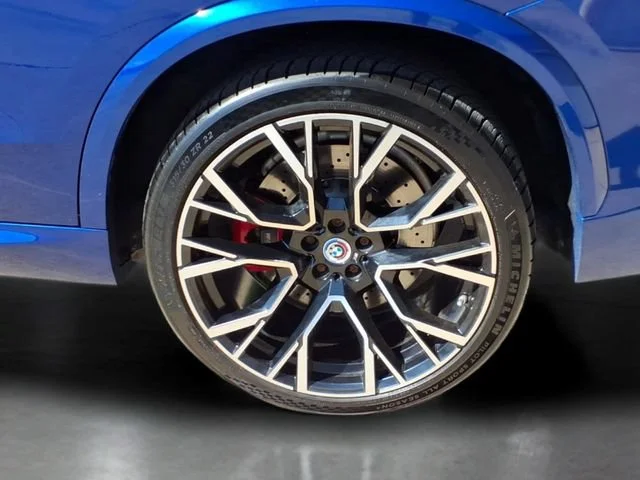 Used 2022 Blue BMW Y image 30