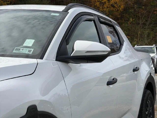 Used 2023 White Hyundai SEL image 5