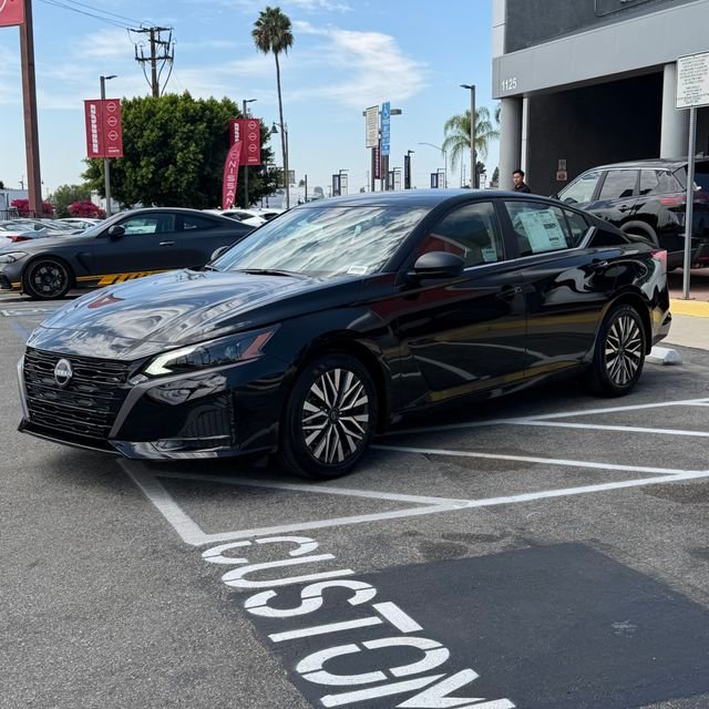 New 2026 Super Black Nissan SV image 3