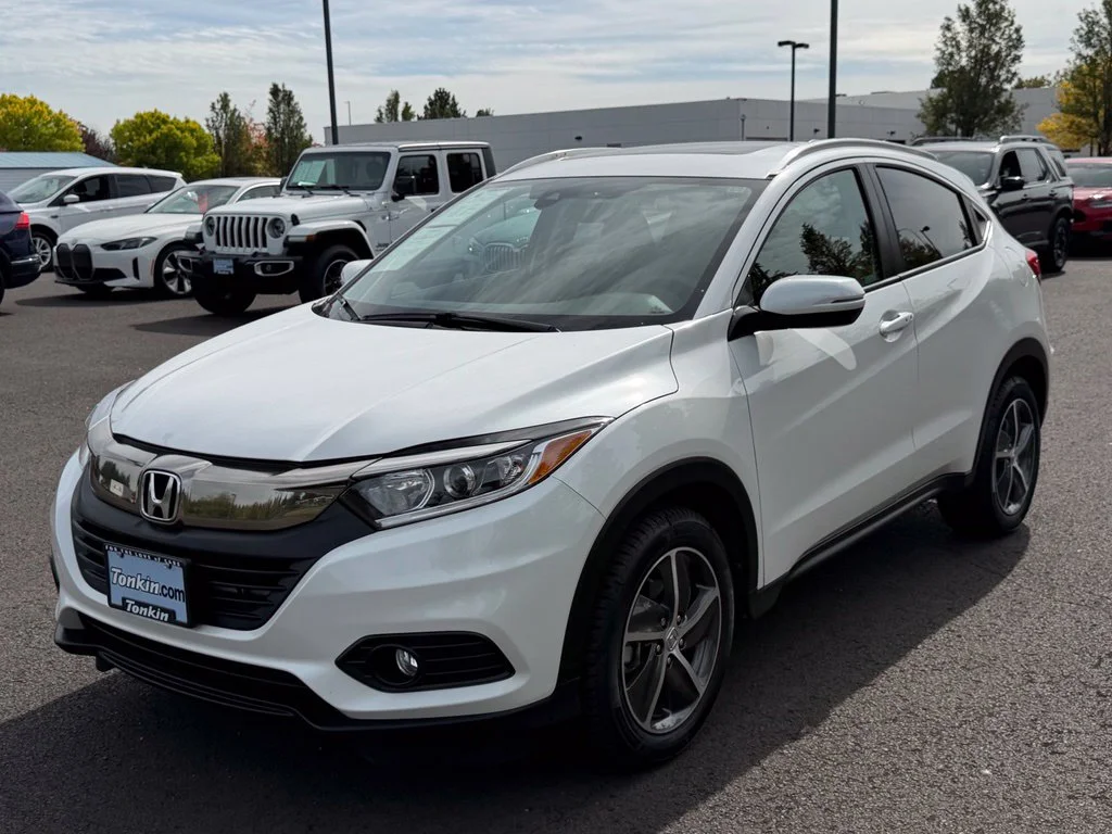 Used 2022 Platinum White Pearl Honda EX image 4