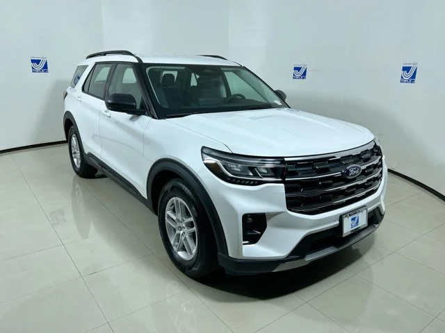 New 2026 STAR WHITE Ford Active RWD image 2