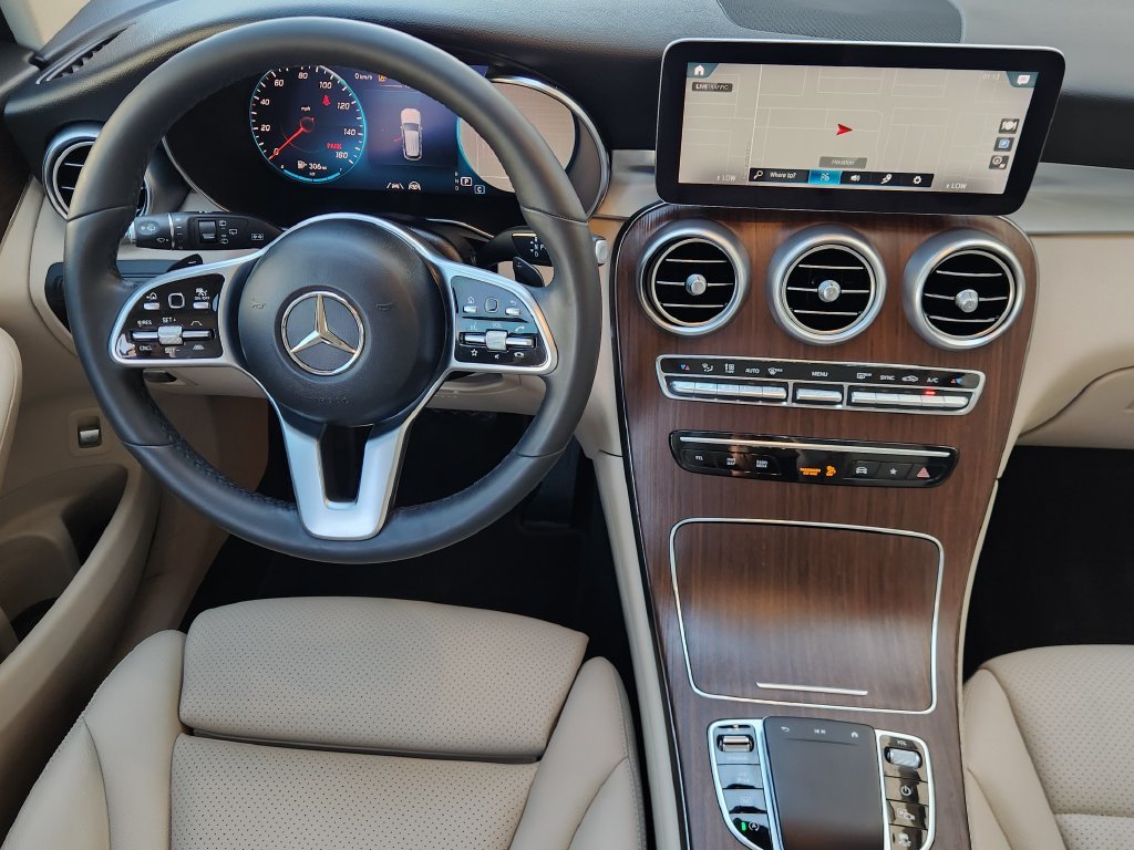 Used 2022  Mercedes-Benz GLC 300 image 28