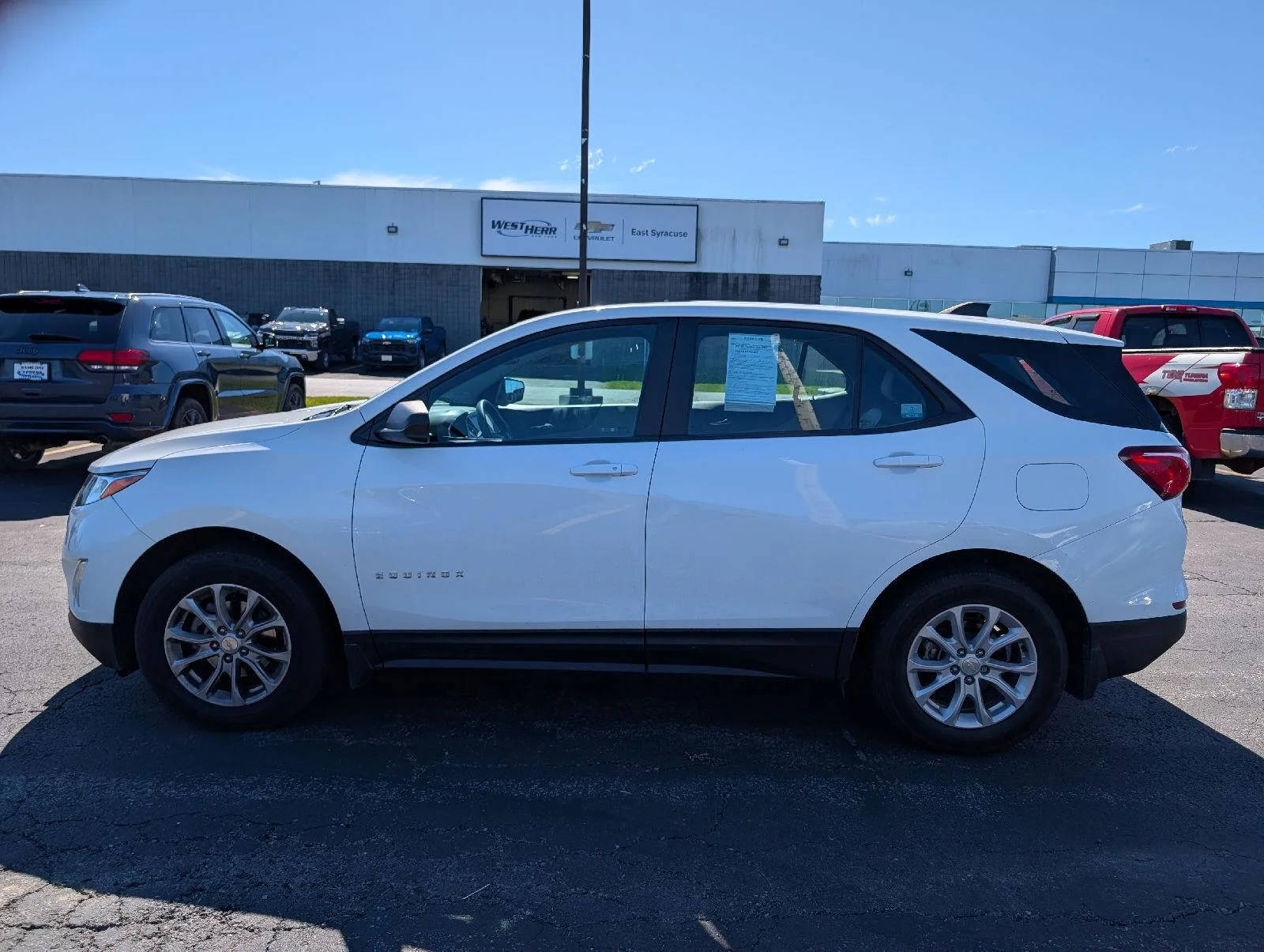 Used 2021 Summit White Chevrolet LS image 5
