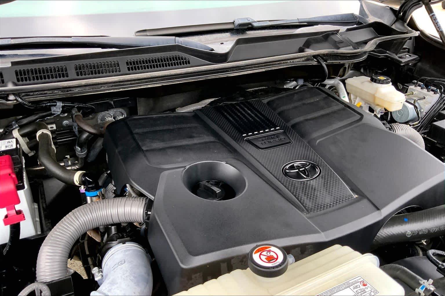 Used 2023 Magnetic Gray Metallic Toyota SR5 image 32