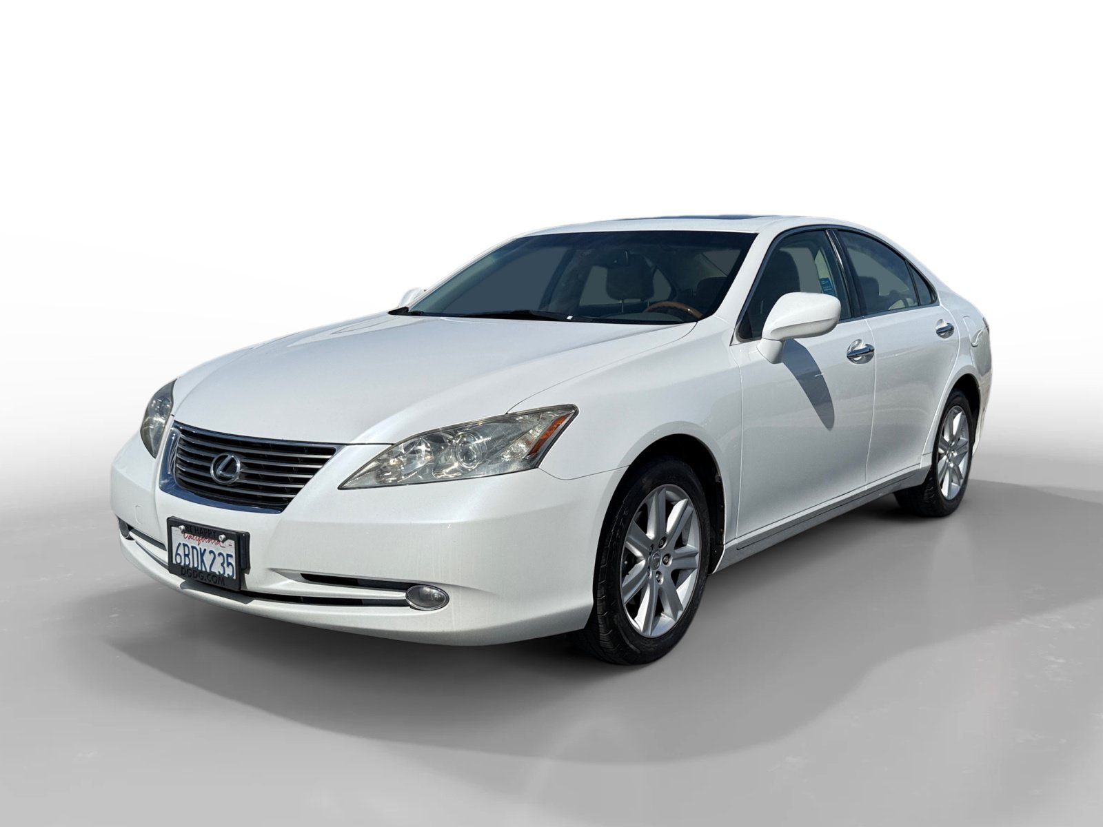 Used 2007 White Lexus 350 image 1