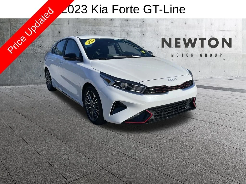 Used 2023 White Kia GT-Line image 1