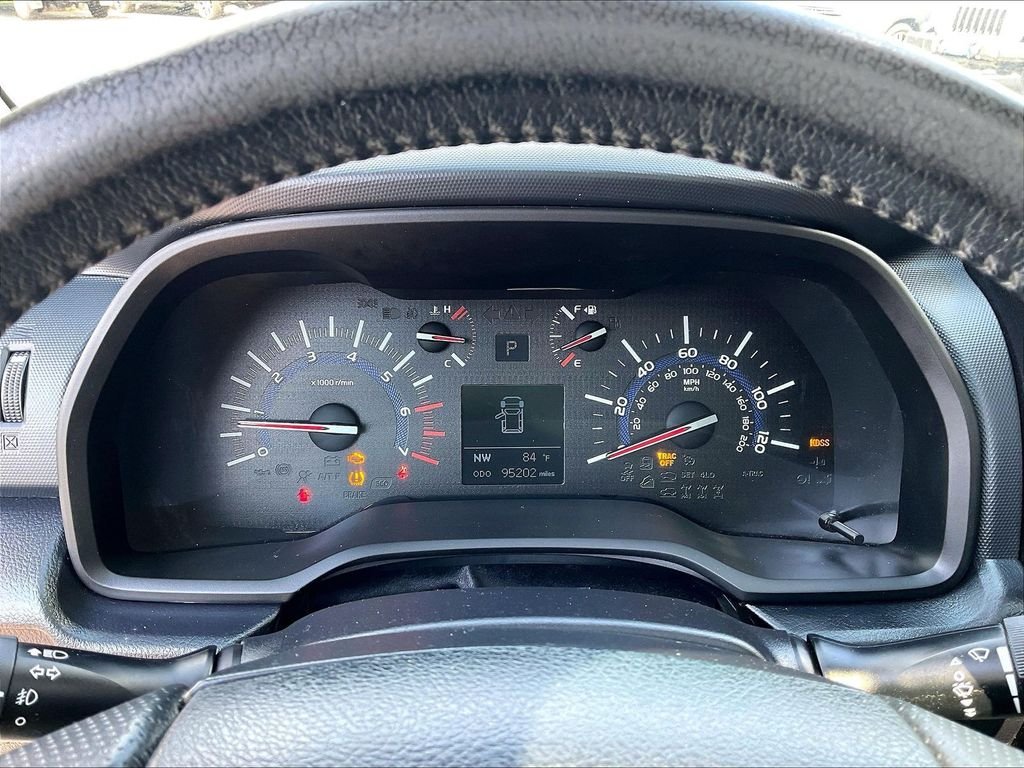 Used 2019 White Toyota SR5 image 15