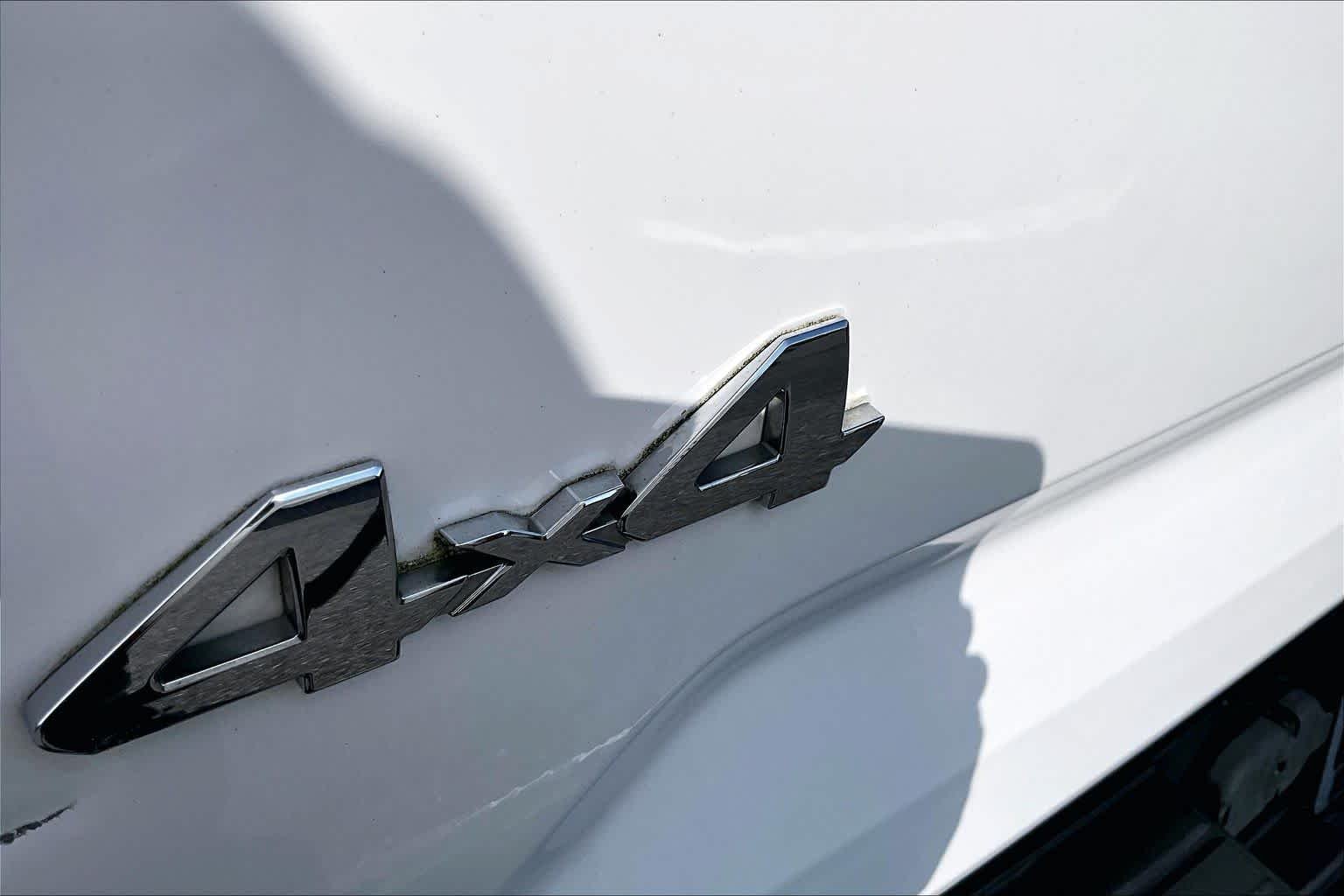 Used 2020 Super White Toyota SR5 image 10