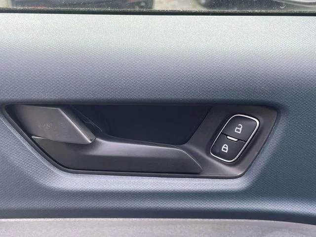 New 2026 Space White Metallic Ford XLT image 15