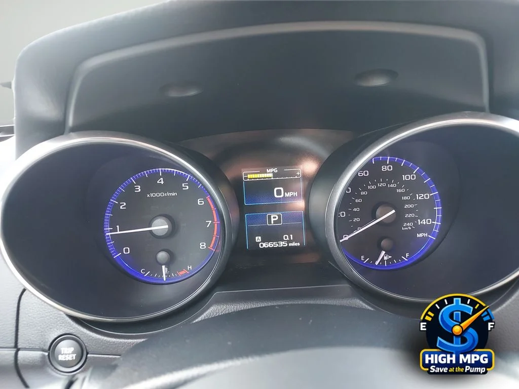 Used 2017 Silver Subaru 2.5i image 27