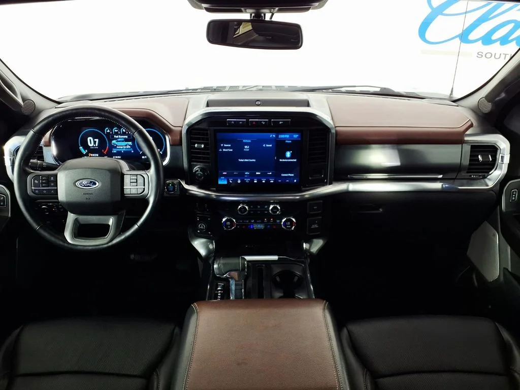 Used 2021 White Ford Lariat image 10
