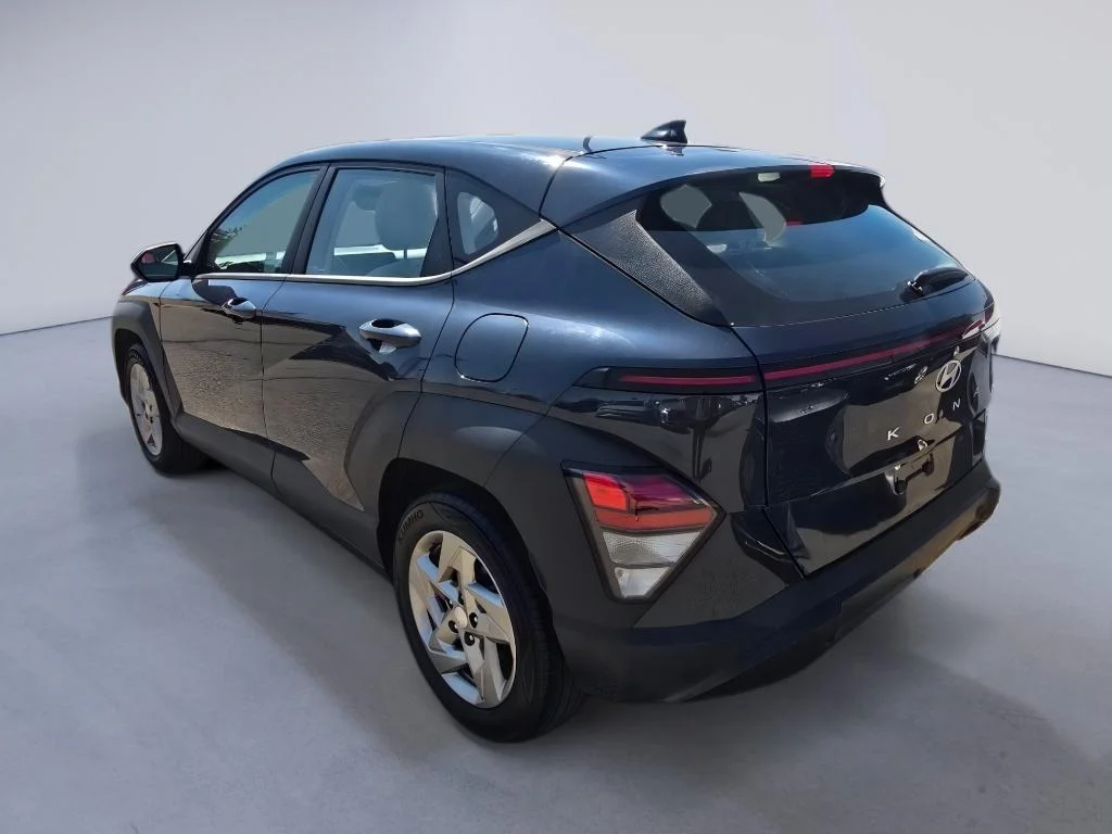 Used 2024 Denim Blue Pearl Hyundai SE image 3