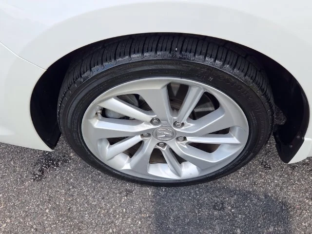 Used 2018  Acura 2.4L image 5