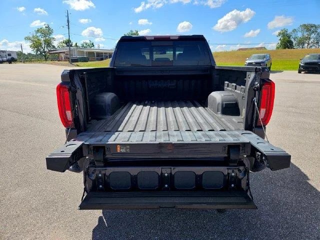 Used 2023 TITANIUM RUSH METALLIC GMC SLT image 23
