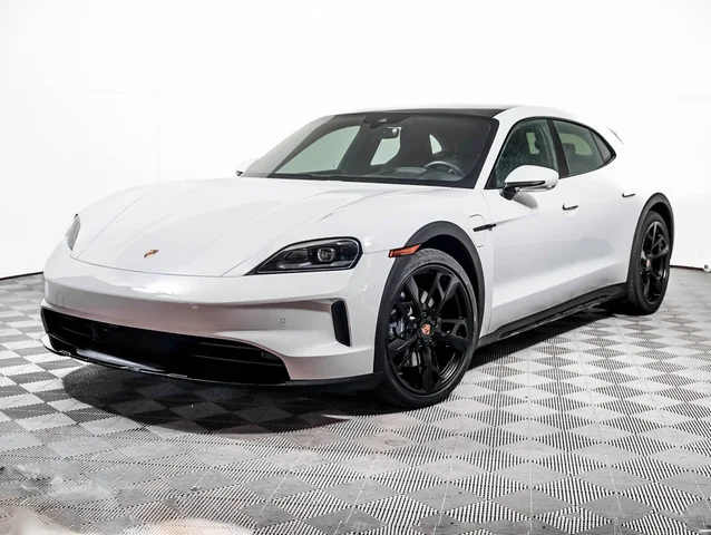 2025 Porsche Taycan 4