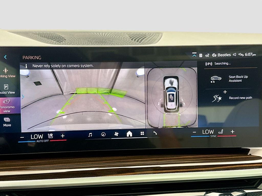 New 2026 White Metallic BMW xDrive40i image 15