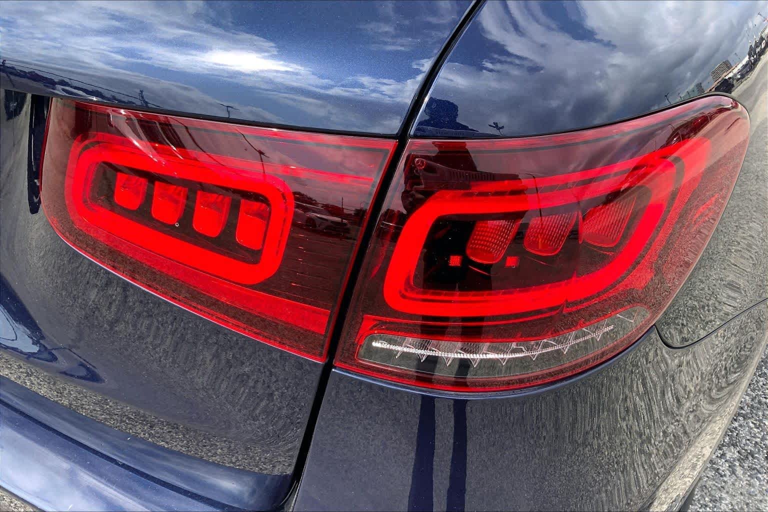 Used 2022 Lunar Blue Metallic Mercedes-Benz GLC 300 image 29