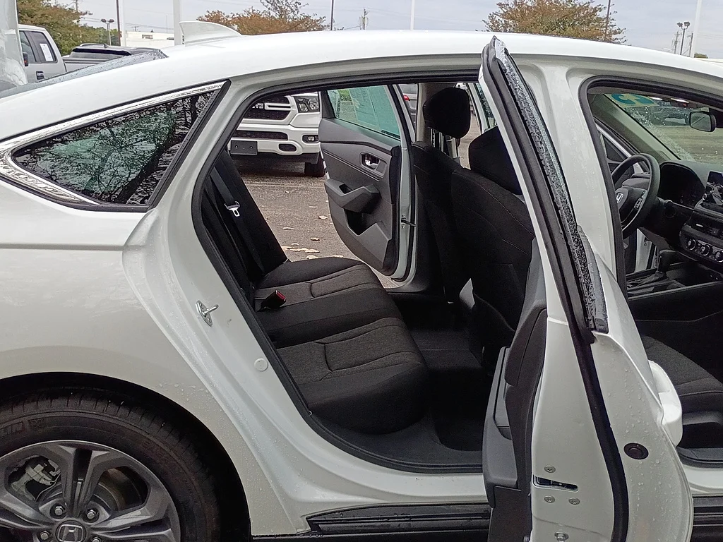 Certified Used 2023 WHITE Honda EX image 15