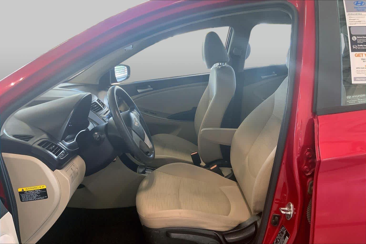 Used 2016 Boston Red Metallic Hyundai SE image 8