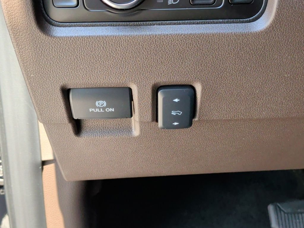 New 2026 Agate Black Metallic Ford F-350® King Ranch® image 17
