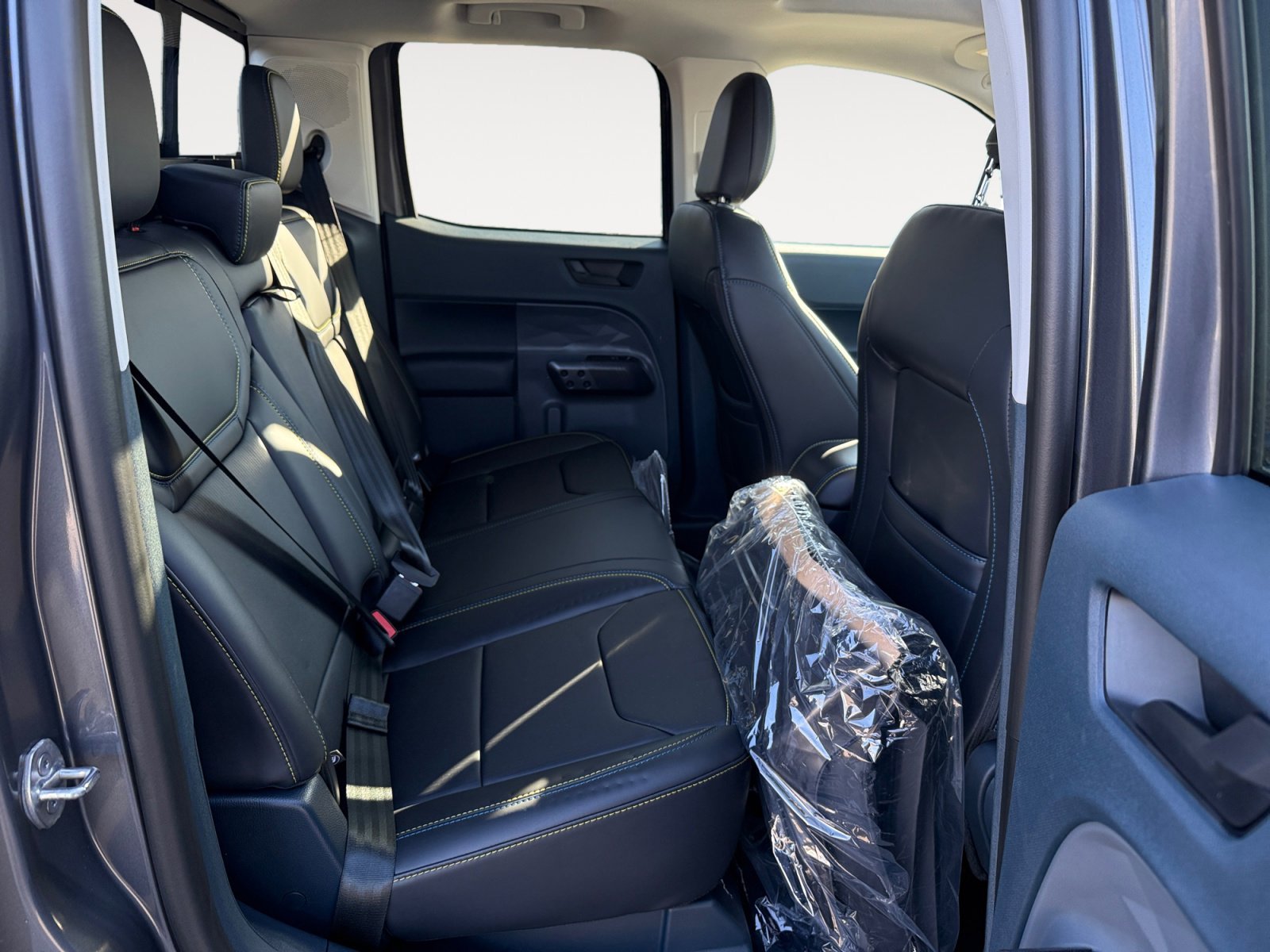 New 2026 Carbonized Gray Metallic Ford Lobo™ image 18