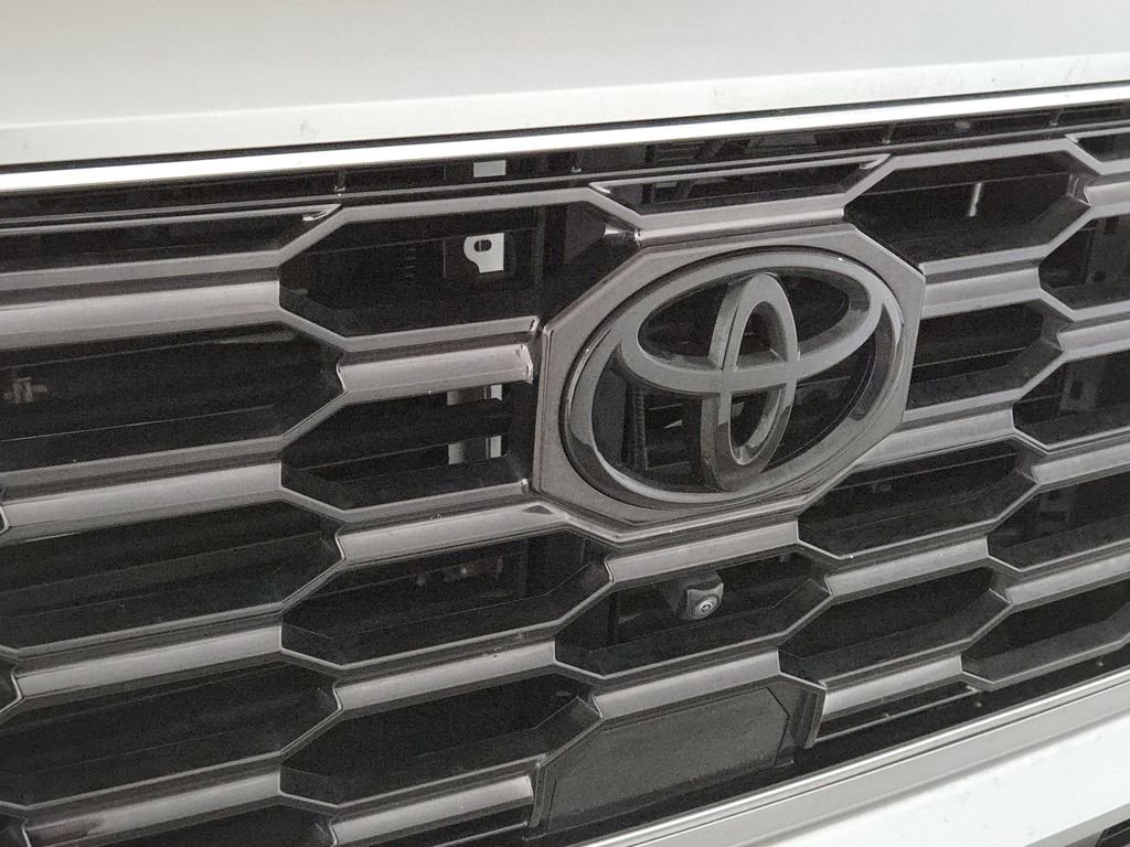 Used 2025 Silver Toyota Platinum image 13
