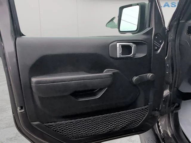 Used 2022 Gray Jeep Unlimited Sport image 14