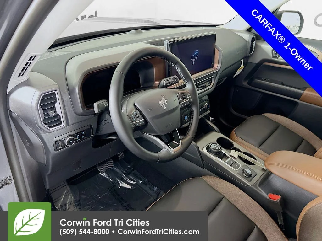 Used 2025 Gray Metallic Ford Outer Banks image 3