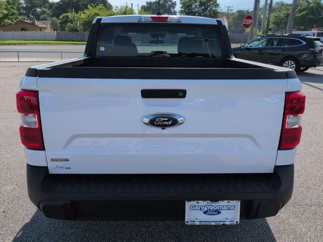 Used 2024 White Ford XL image 5