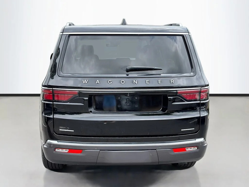 Used 2022 Diamond Black Jeep Series III image 6