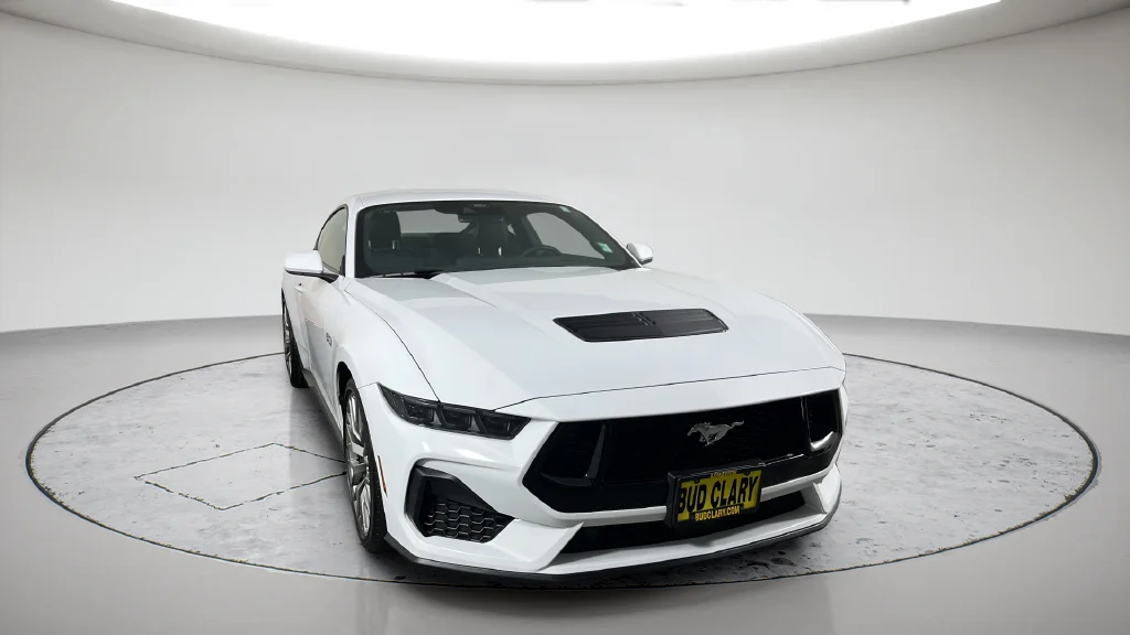 Used 2025 White Ford GT Premium image 4