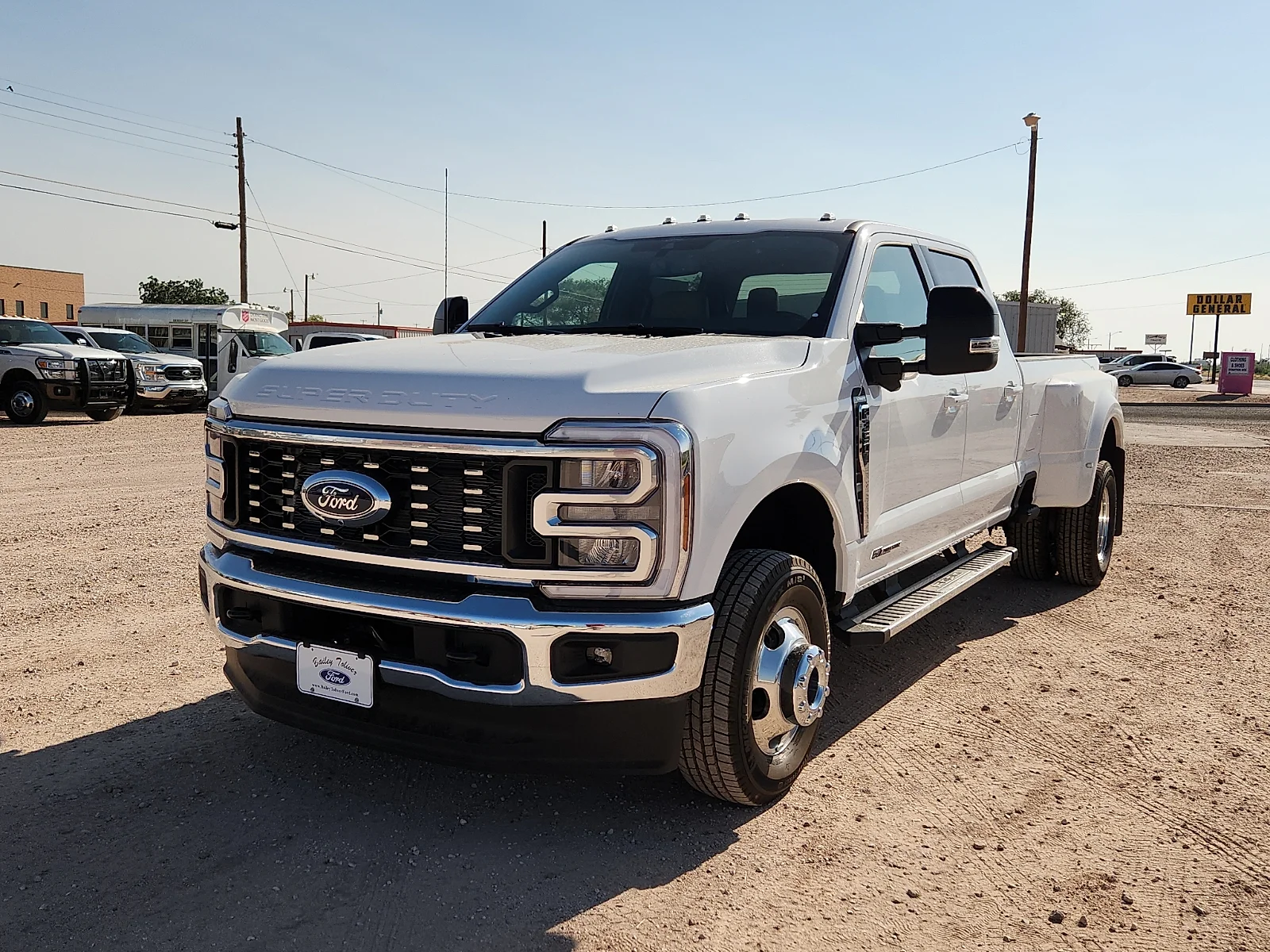 New 2026 Oxford White Ford Lariat image 3