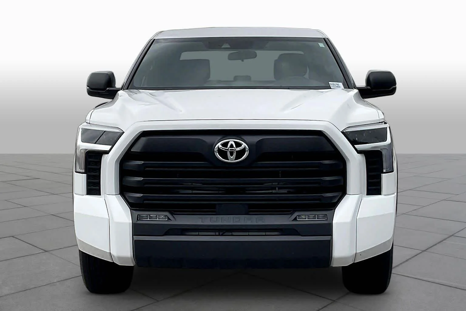 Used 2025 Ice Cap Toyota SR5 image 7