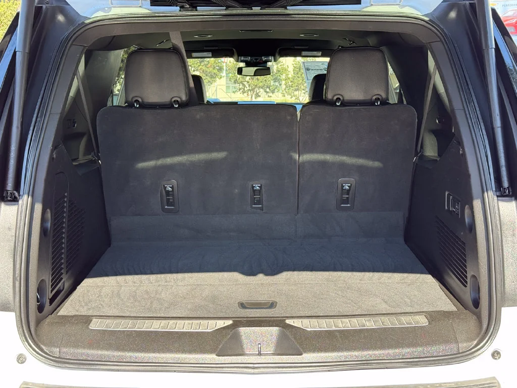 Used 2025 Summit White GMC Denali image 12