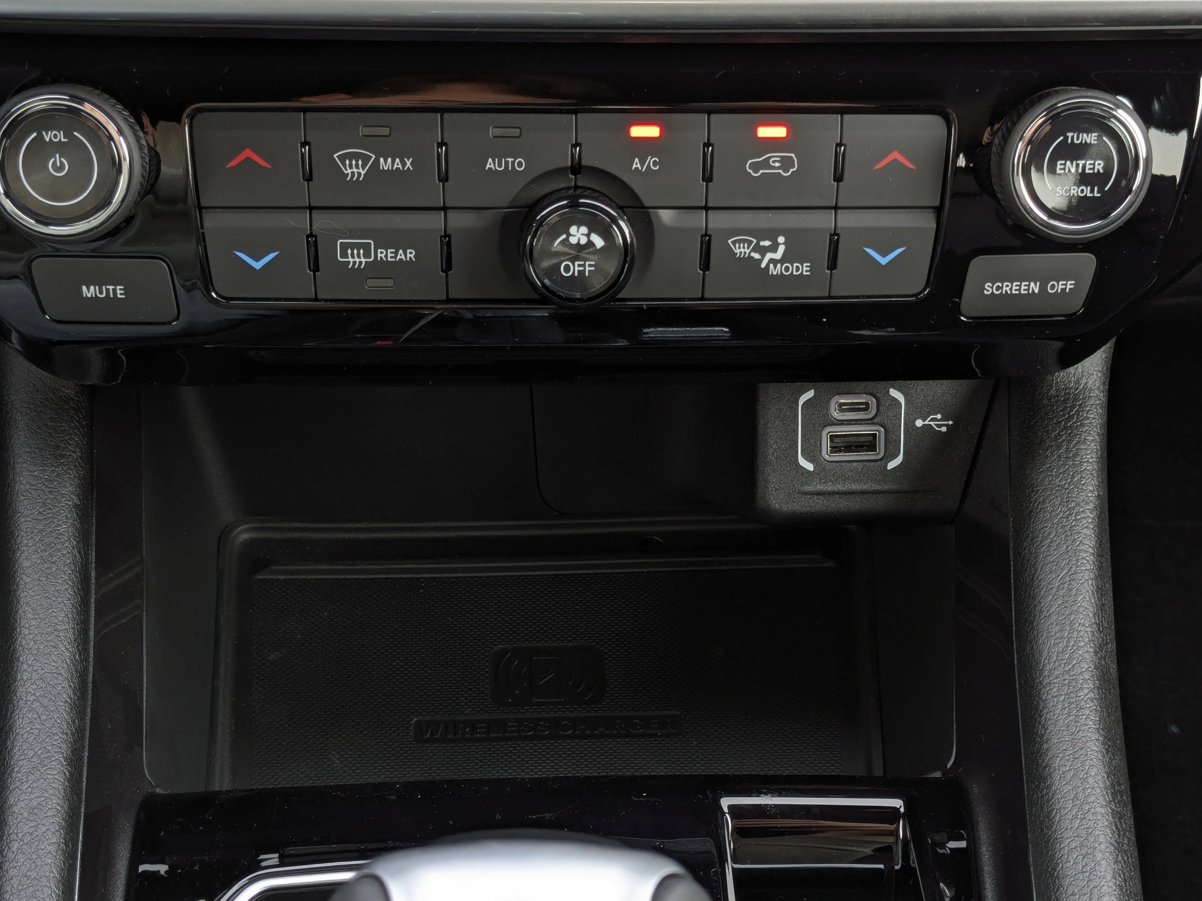 New 2026 Black Jeep North - Panoramic Sunroof - Alpine Audio -  Adaptive Cruise - Power Liftgate & Tons More! image 23