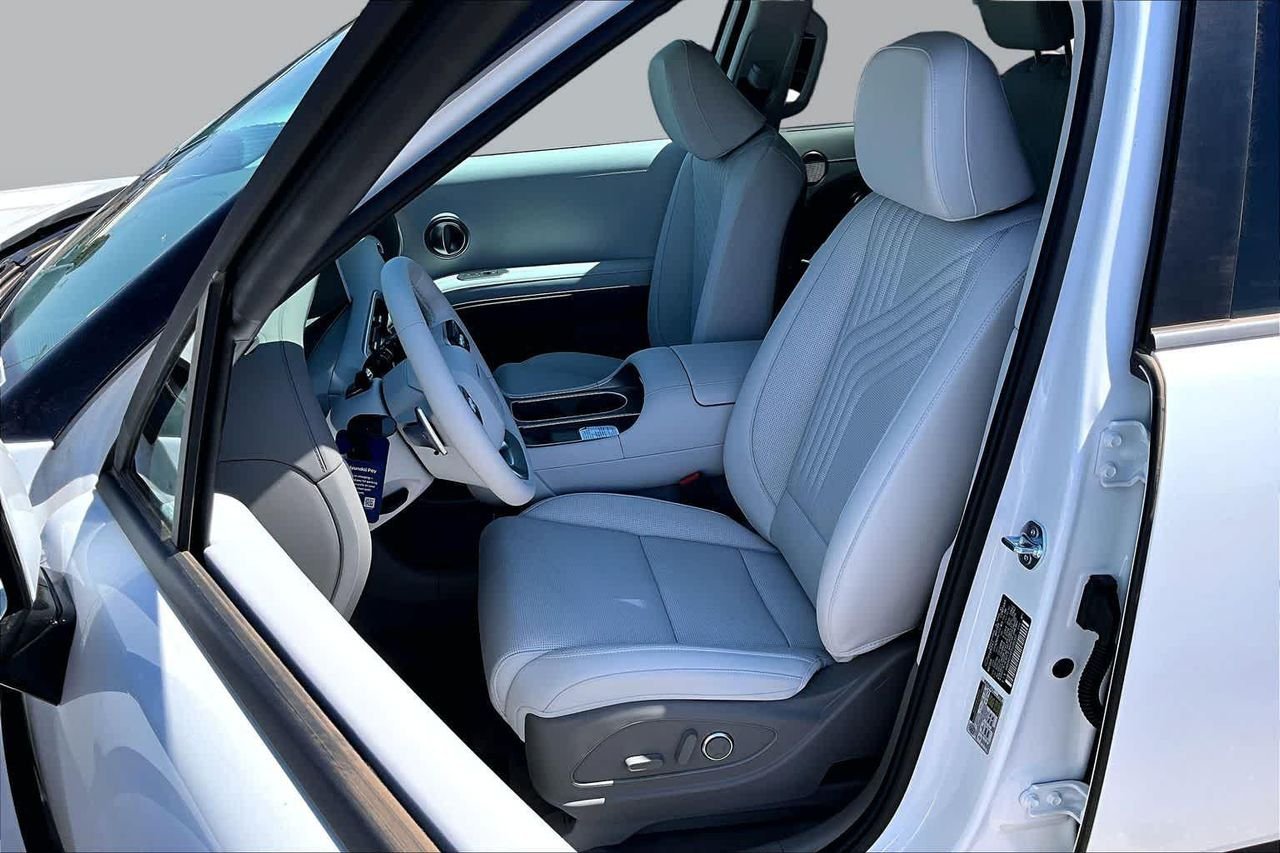 New 2026 Creamy White Pearl Hyundai Blue SEL Premium 7P image 9