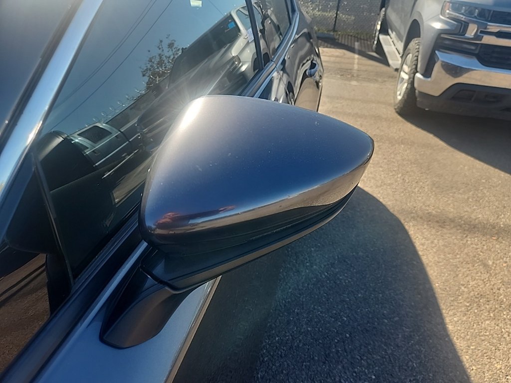 Used 2019 Machine Gray Metallic Mazda Premium image 6