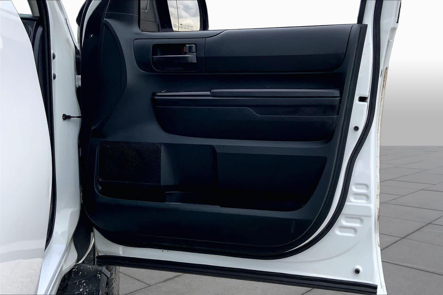 Used 2017 Super White Toyota SR image 22