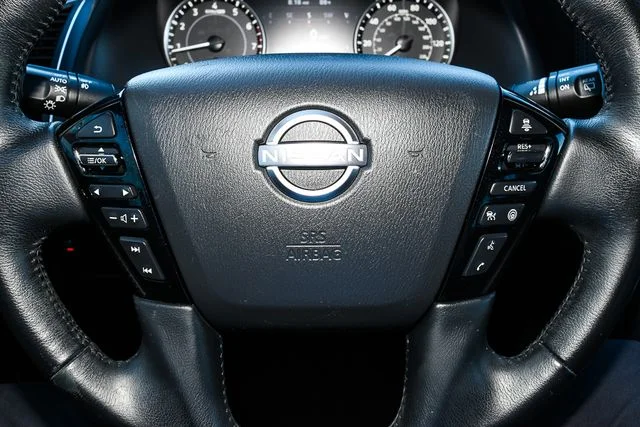 Used 2022 White Nissan SL image 35