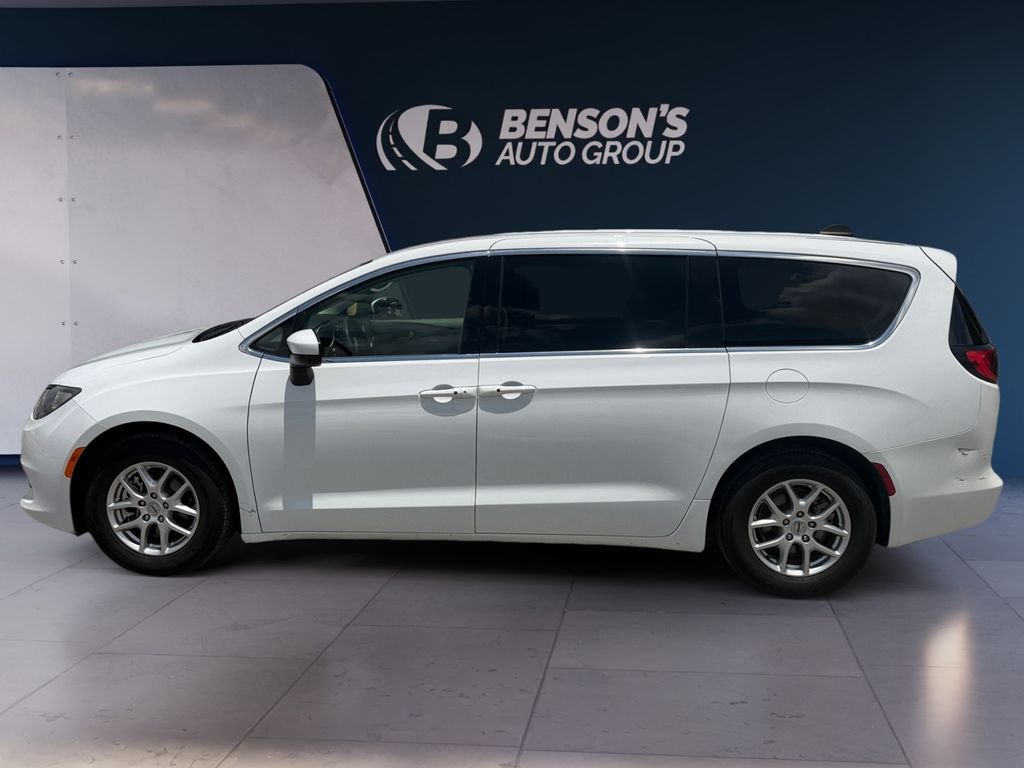 Used 2023 White Chrysler LX image 2