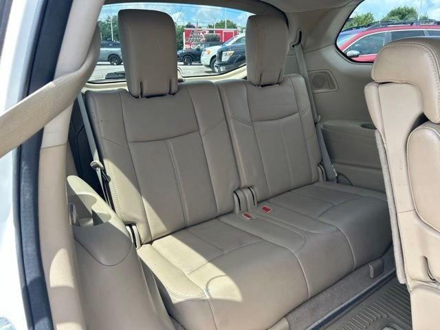 Used 2014 White Nissan Platinum image 15