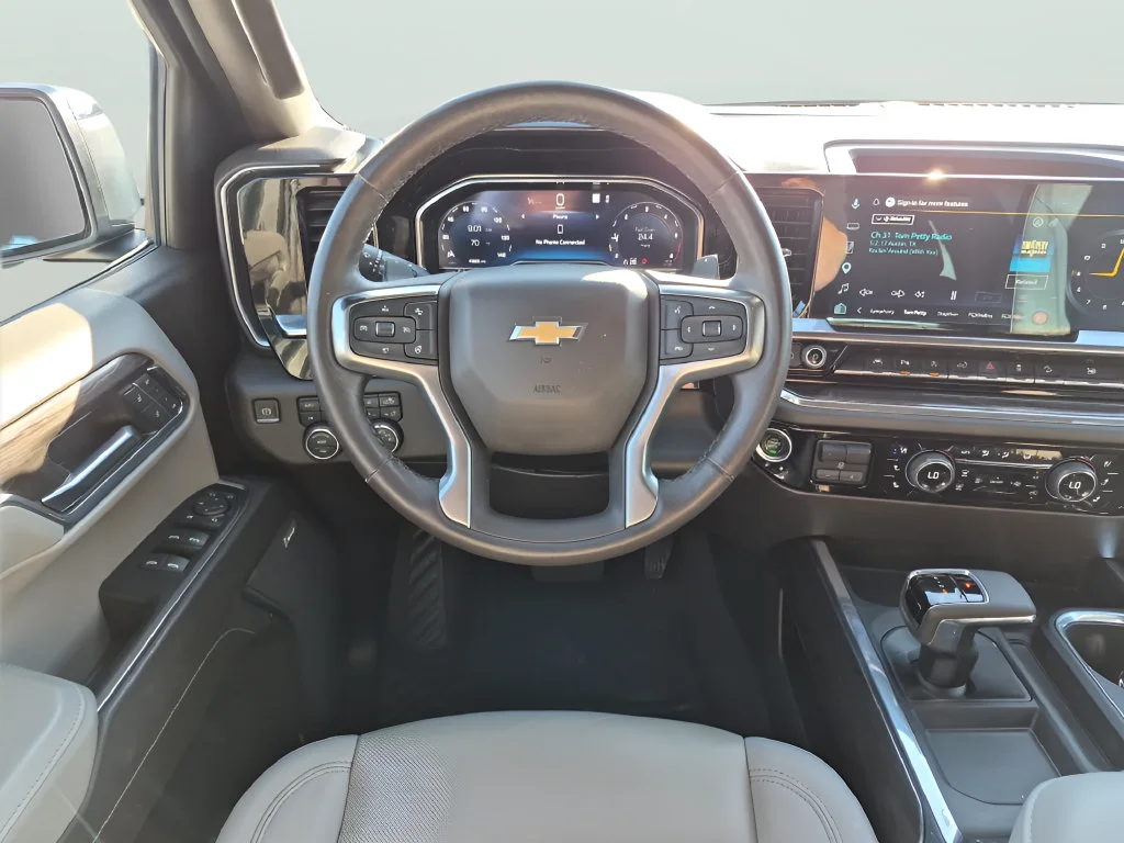 Used 2023 SUMMIT WHITE Chevrolet LTZ image 29