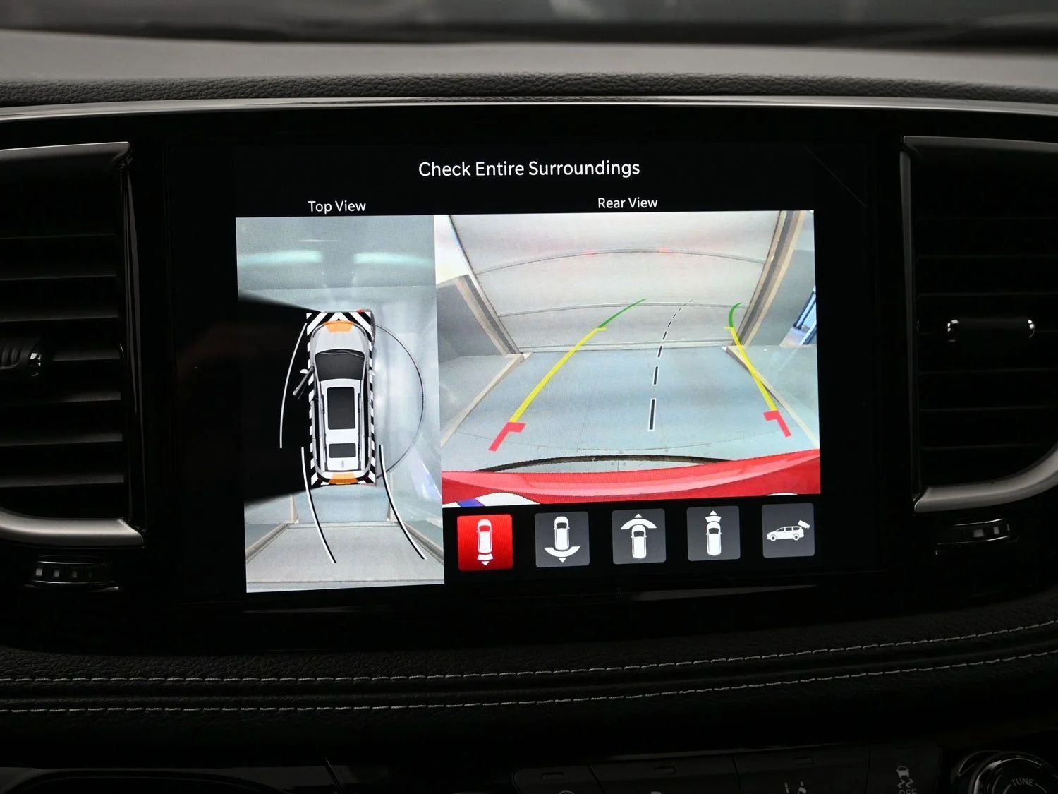 New 2026 Red Hot Pearl-Coat Exterior Paint Chrysler Select image 28
