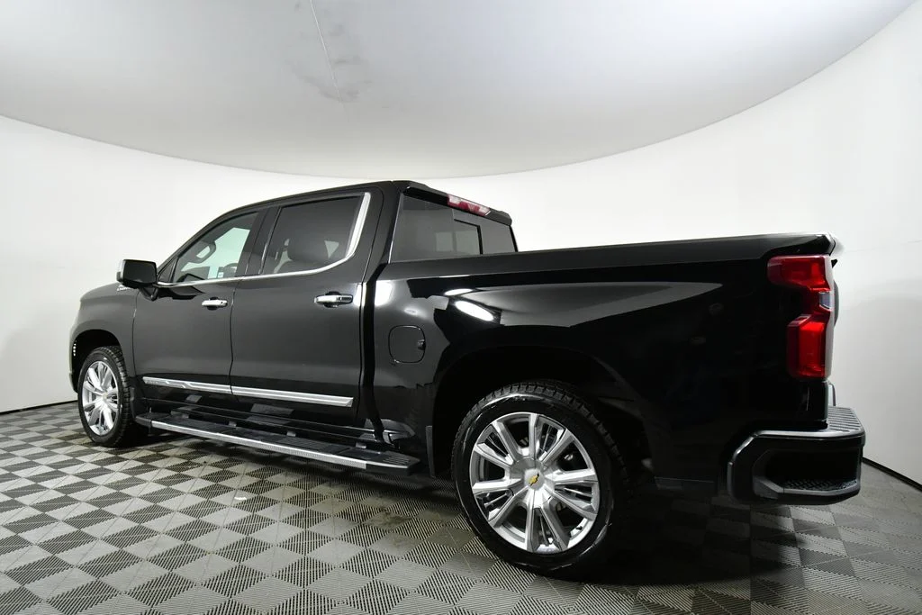 2023 Chevrolet Silverado 1500 High Country - Photo 14