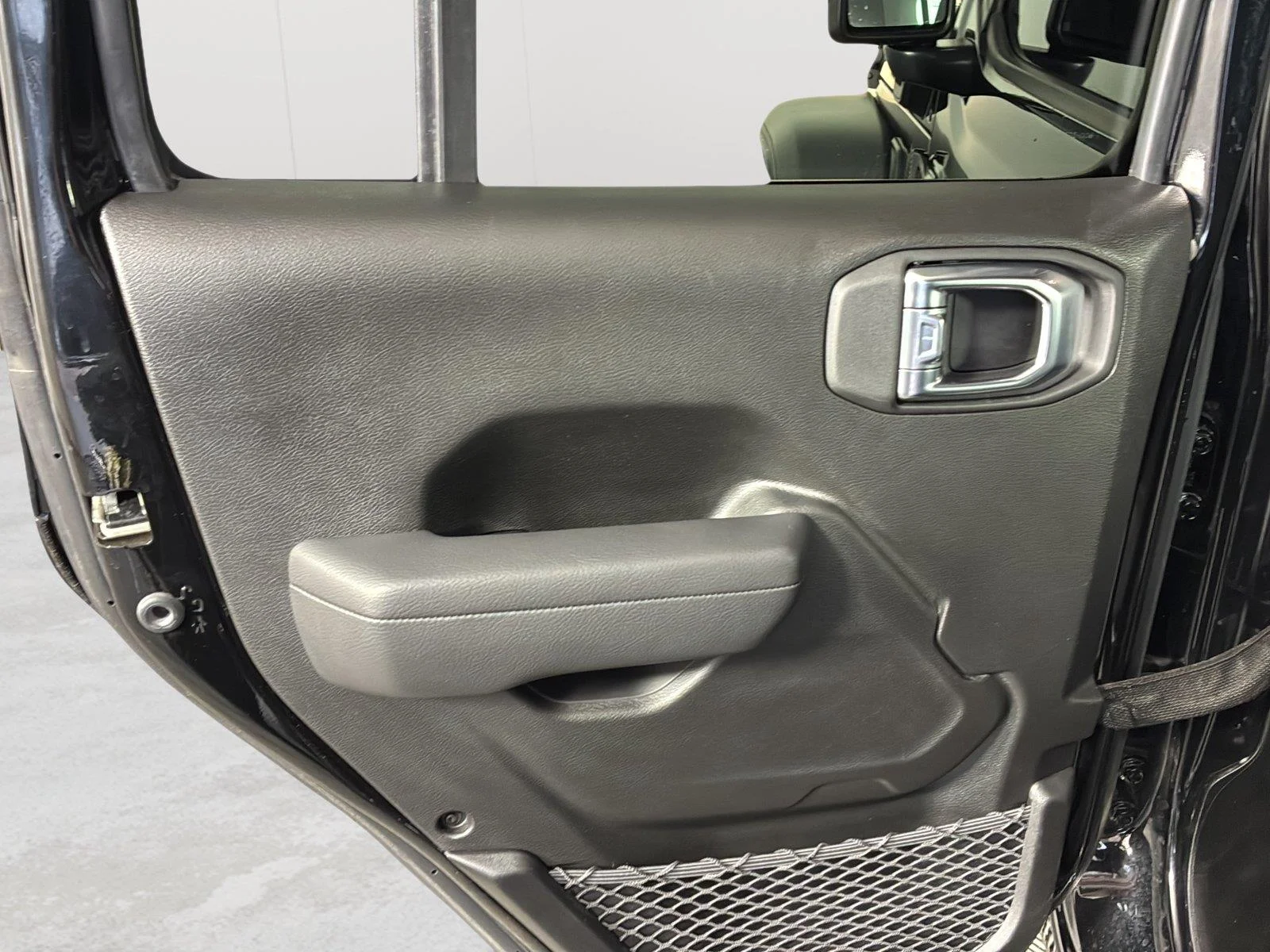 Used 2025 Black Clearcoat Jeep Sport S image 23