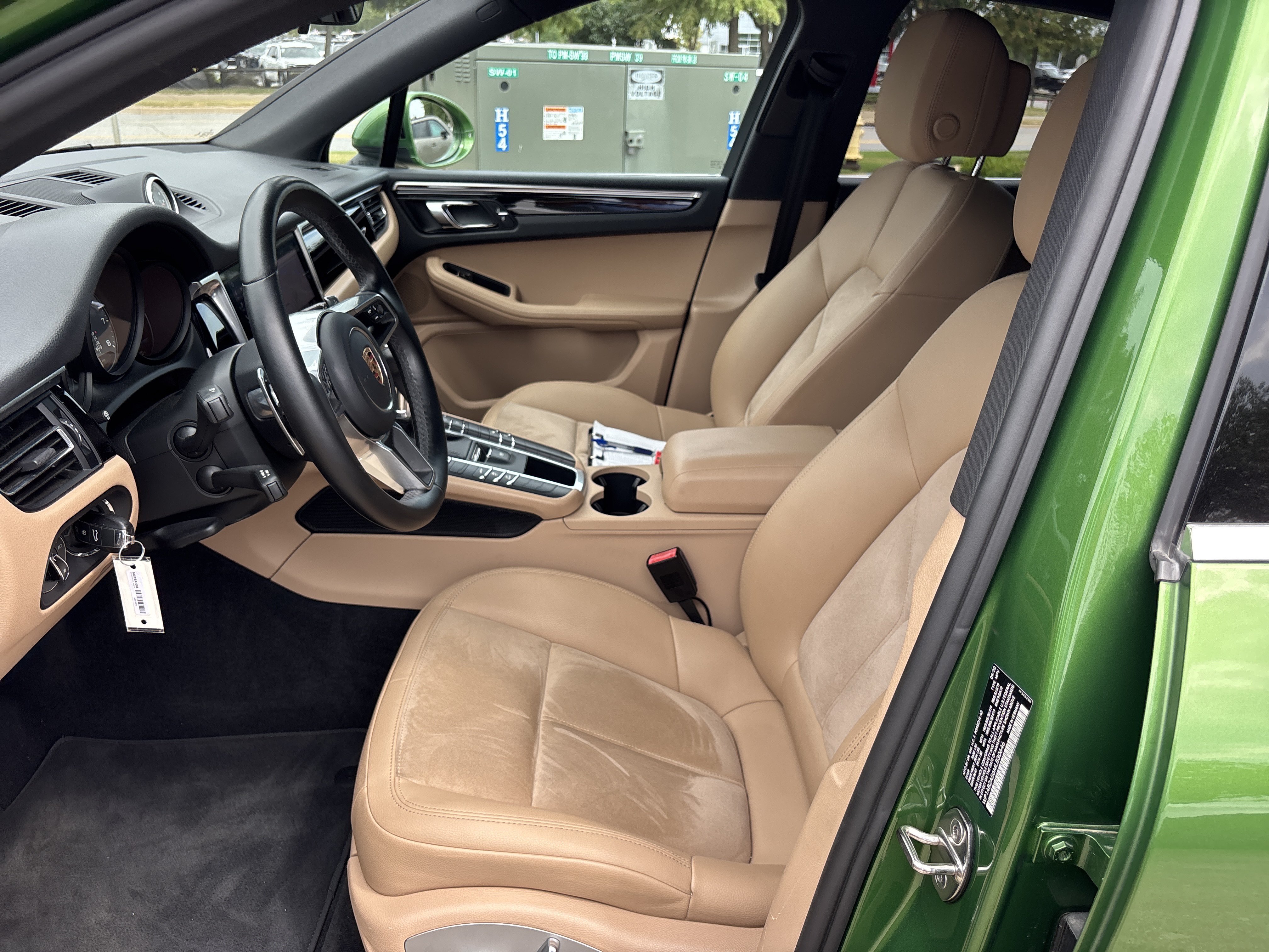 Used 2021 Mamba Green Metallic Porsche S AWD image 14