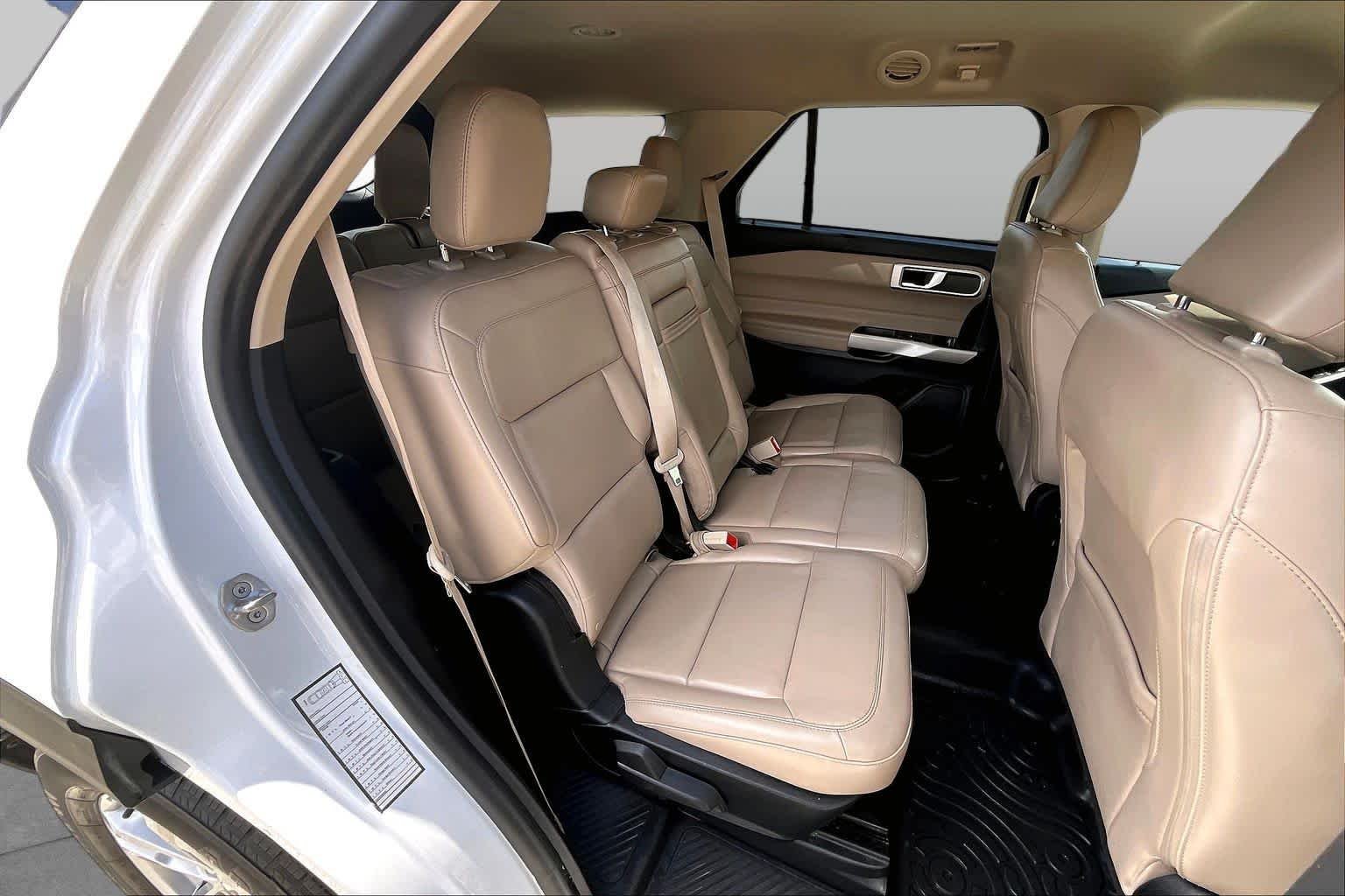 Used 2022 Oxford White Ford XLT image 32